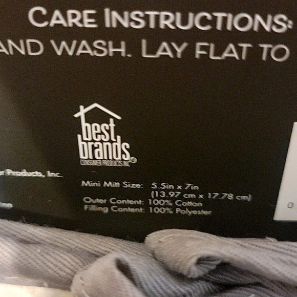 DISNEY Mickey Mouse & Minnie Mouse oven mitts - Picture 4 of 4